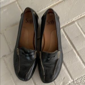 Black leather ‘Sofft’ shoes, <2” heal
